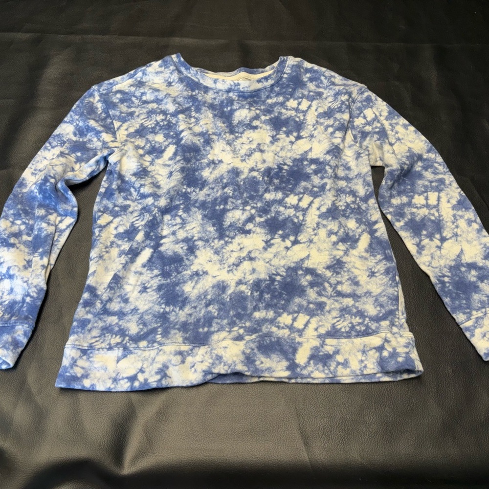 Cat & Jack Blue and White Tie-Dye Top